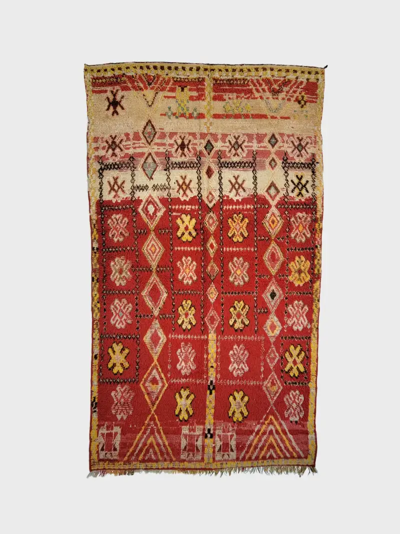 Vintage Beni M'guild rug 157×278cm, handwoven wool with terracotta, gold, and gray-beige geometric bands.