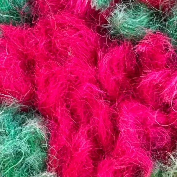 Vibrant pink-red color swatch for Boujad product